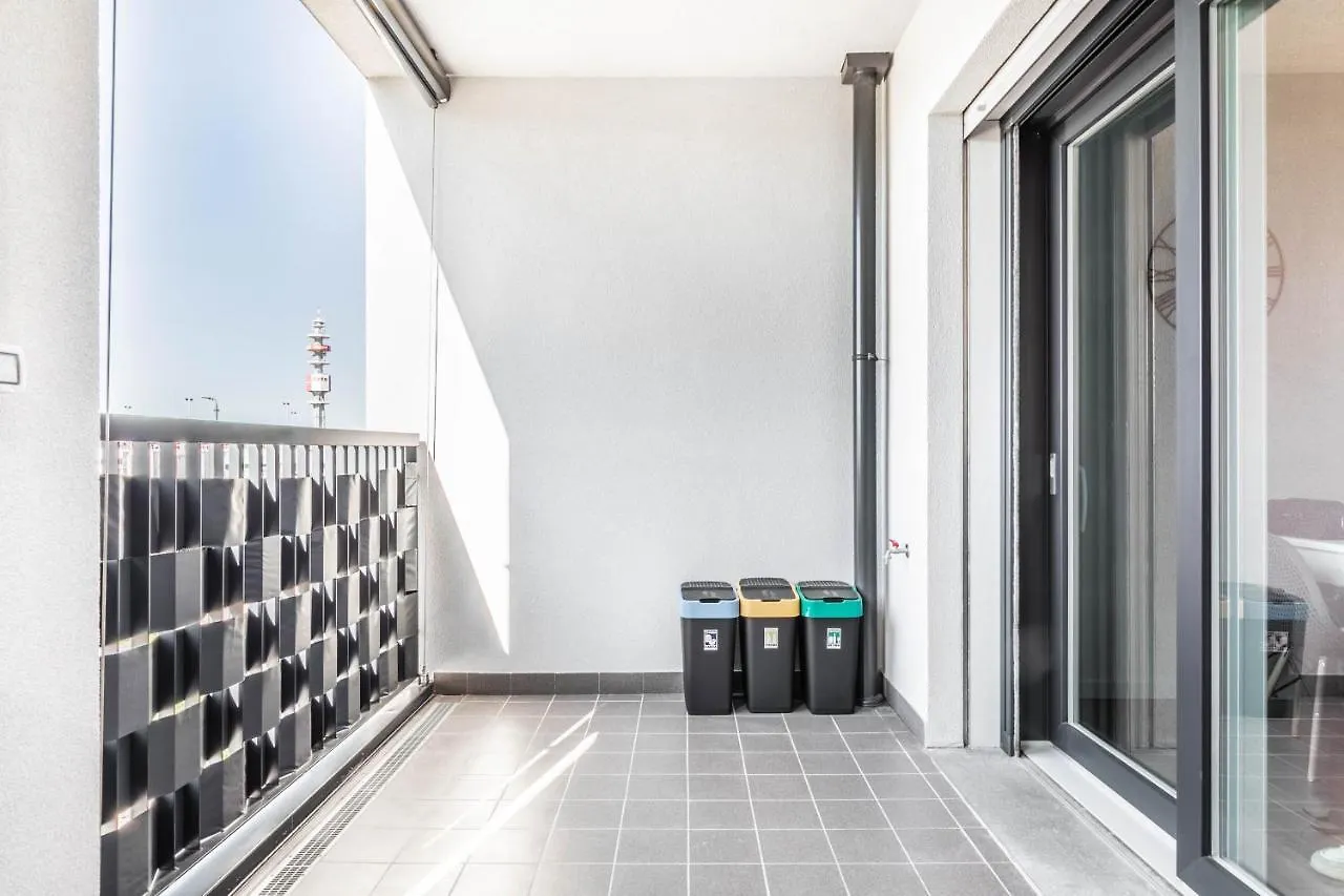 Harmony House - Rho Fiera 6Min - Free Parking - Terrace Apartment Milan