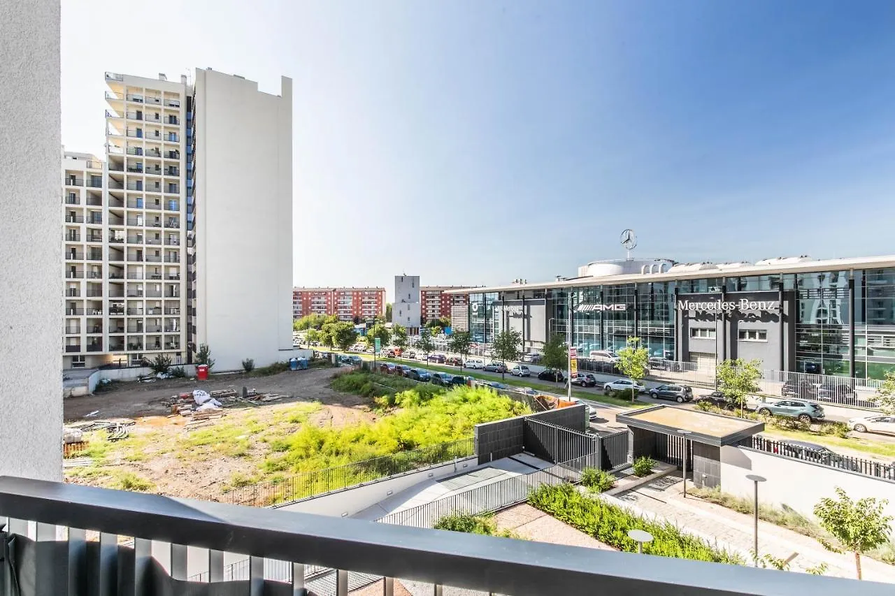 Harmony House - Rho Fiera 6Min - Free Parking - Terrace Apartment Milan
