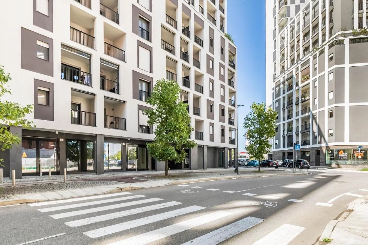 Harmony House - Rho Fiera 6Min - Free Parking - Terrace Apartment Milan Italy